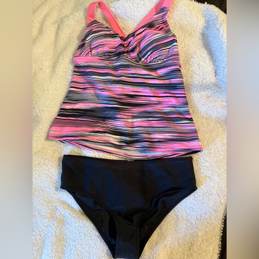 Black and pink Tankini